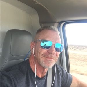 Meet your Posher, Bill